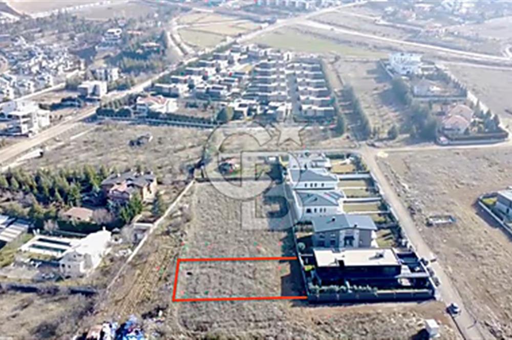 İNCEK-PRESTİJLİ VİLLALARLA ÇEVRİLİ-0,40 EMSAL-1.092 M2 ARSA
