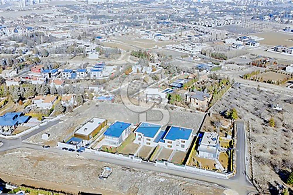 İNCEK-PRESTİJLİ VİLLALARLA ÇEVRİLİ-0,40 EMSAL-1.092 M2 ARSA