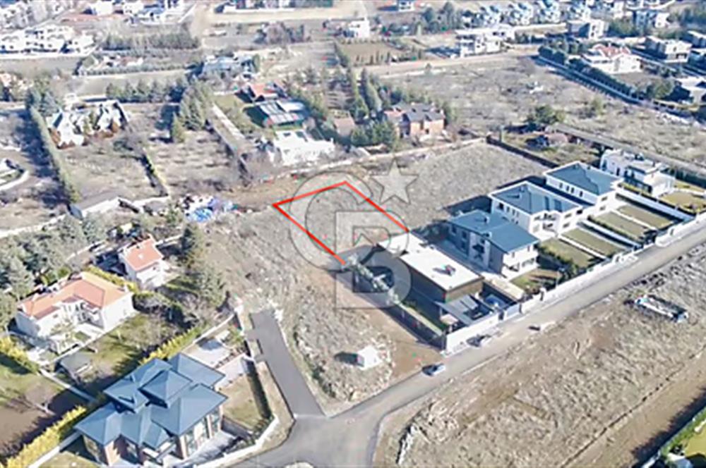 İNCEK-PRESTİJLİ VİLLALARLA ÇEVRİLİ-0,40 EMSAL-1.092 M2 ARSA