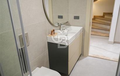 SEFERİHİSARDA LÜKS VİLLA