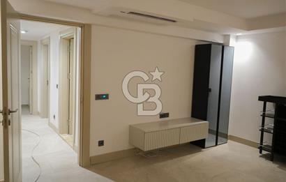 SEFERİHİSARDA LÜKS VİLLA