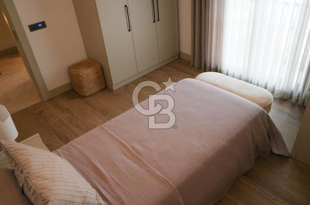 SEFERİHİSARDA LÜKS VİLLA