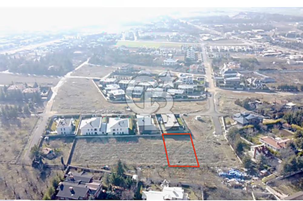 İNCEK-PRESTİJLİ VİLLALARLA ÇEVRİLİ-0,40 EMSAL-1.092 M2 ARSA