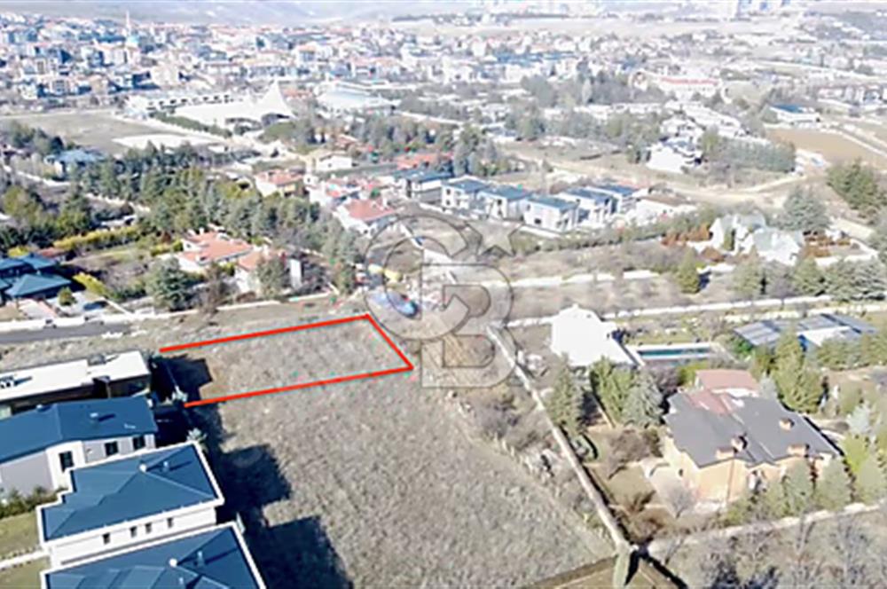 İNCEK-PRESTİJLİ VİLLALARLA ÇEVRİLİ-0,40 EMSAL-1.092 M2 ARSA