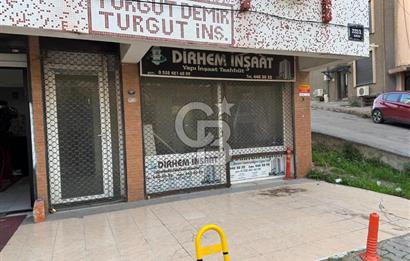 Buca Kozağaç Mahallesi'nde Köşe Konumda Satılık Dükkan