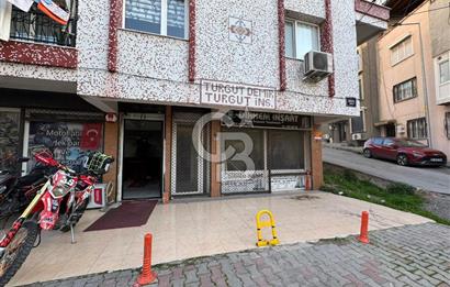 Buca Kozağaç Mahallesi'nde Köşe Konumda Satılık Dükkan