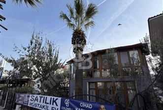 GÜZELBAHÇE'NİN EN İYİ KONUMUNDA MÜSTAKİL SATILIK BAHÇELİ VİLLA - 2 - 326107