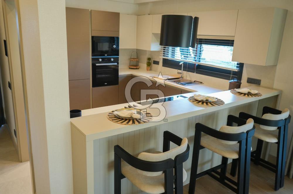 SEFERİHİSARDA LÜKS VİLLA