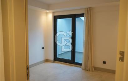 SEFERİHİSARDA LÜKS VİLLA