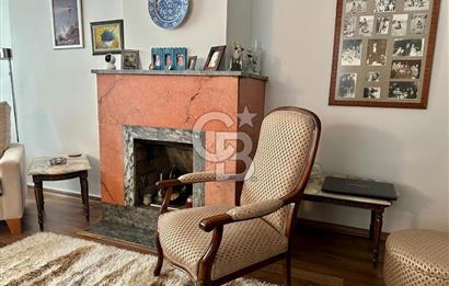 OSMANBEY EBEKIZI SOKAK’TA, YÜKSEK KATTA, BAKIMLI, FERAH 3+1 DAİRE