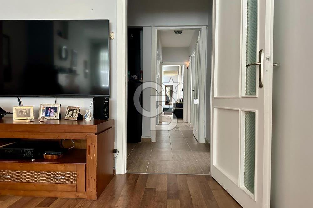 OSMANBEY EBEKIZI SOKAK’TA, YÜKSEK KATTA, BAKIMLI, FERAH 3+1 DAİRE