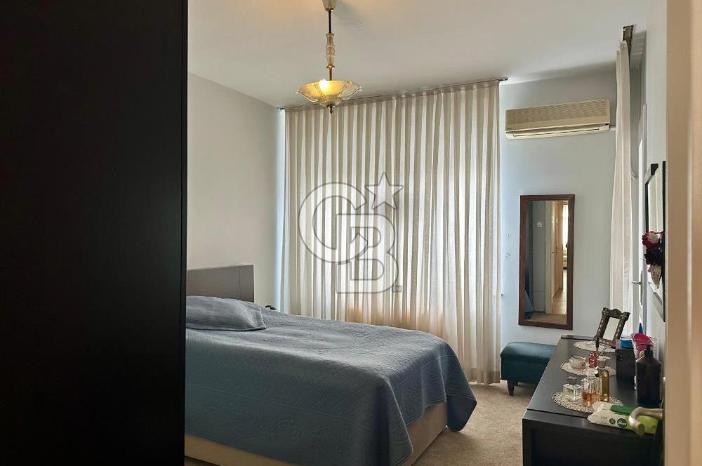 OSMANBEY EBEKIZI SOKAK’TA, YÜKSEK KATTA, BAKIMLI, FERAH 3+1 DAİRE