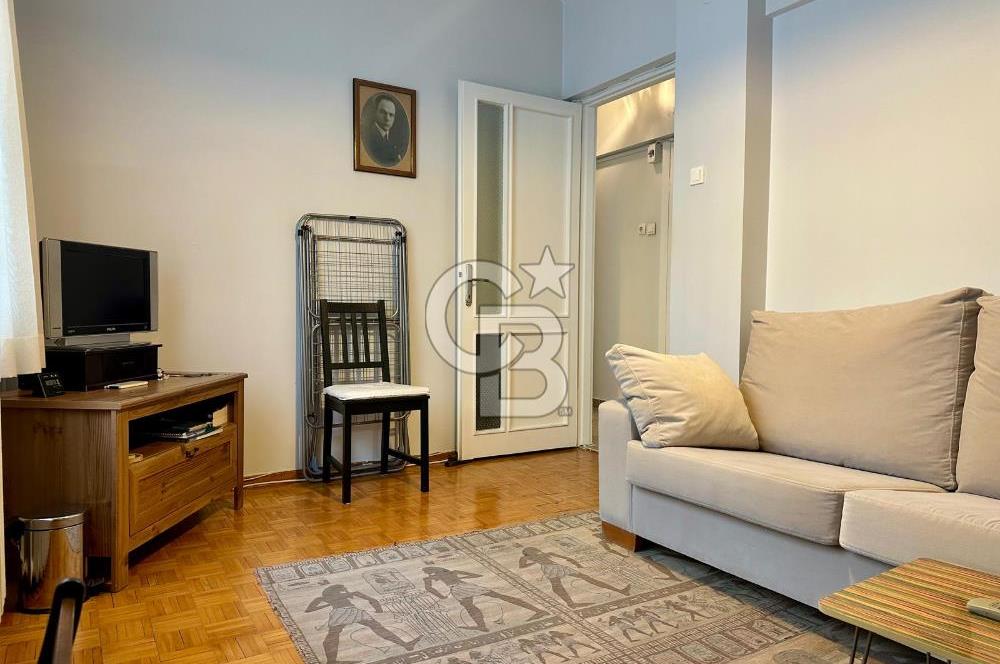 OSMANBEY EBEKIZI SOKAK’TA, YÜKSEK KATTA, BAKIMLI, FERAH 3+1 DAİRE