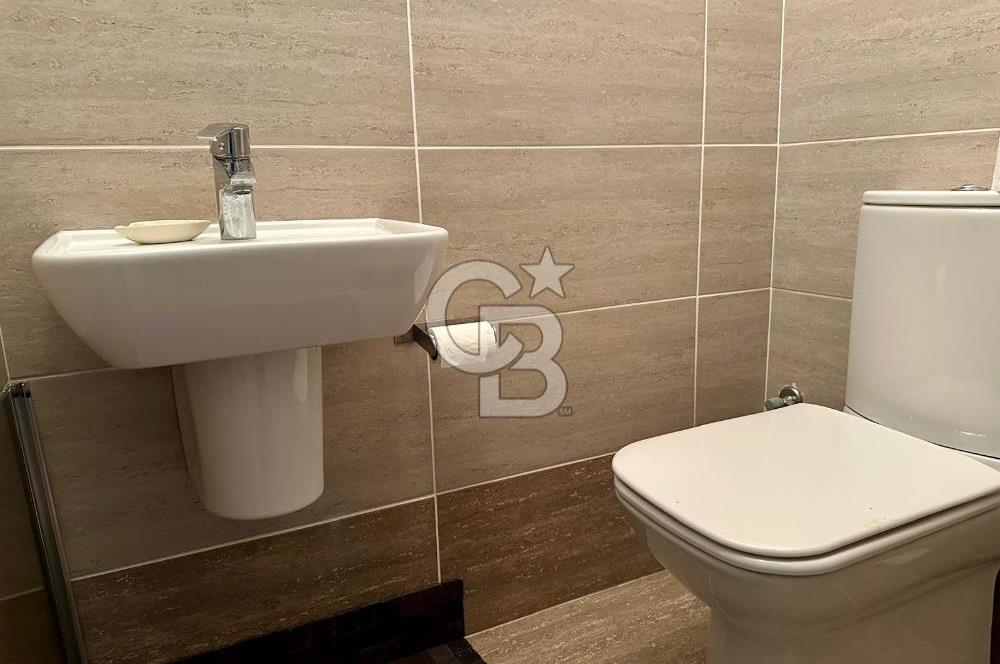 OSMANBEY EBEKIZI SOKAK’TA, YÜKSEK KATTA, BAKIMLI, FERAH 3+1 DAİRE