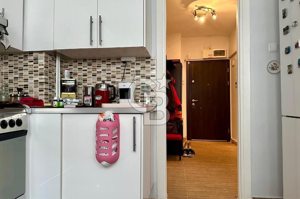 OSMANBEY EBEKIZI SOKAK’TA, YÜKSEK KATTA, BAKIMLI, FERAH 3+1 DAİRE