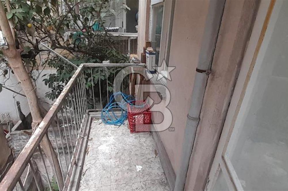 KARŞIYAKA MERKEZDE 2+1 KLASİK 80 m2 ZEMİN ÜSTÜ 1.KAT KİRALIK DAİRE