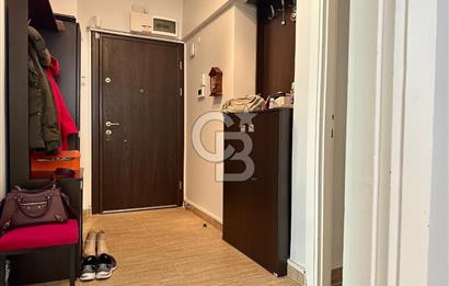 OSMANBEY EBEKIZI SOKAK’TA, YÜKSEK KATTA, BAKIMLI, FERAH 3+1 DAİRE