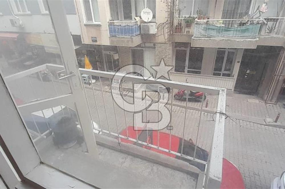 KARŞIYAKA MERKEZDE 2+1 KLASİK 80 m2 ZEMİN ÜSTÜ 1.KAT KİRALIK DAİRE