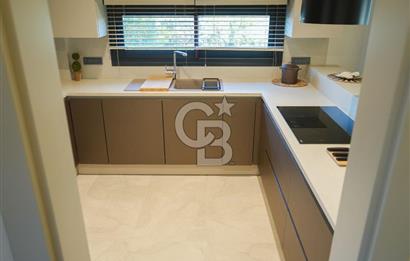 SEFERİHİSARDA LÜKS VİLLA