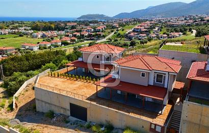 Datça Burgaz'da Panoramik Deniz Manzaralı 6+2 Müstakil Villa