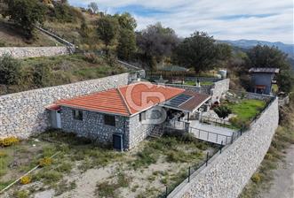 Güzelbahçe Payamlı’da Bahçe İçinde Orijinal Taş Ev - 1 - 326148