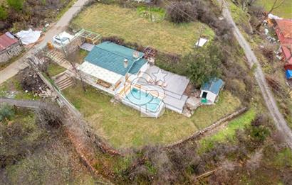 Muğla Çakmak'ta Satılık Havuzlu Şömineli Köy Evi