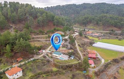 Muğla Çakmak'ta Satılık Havuzlu Şömineli Köy Evi