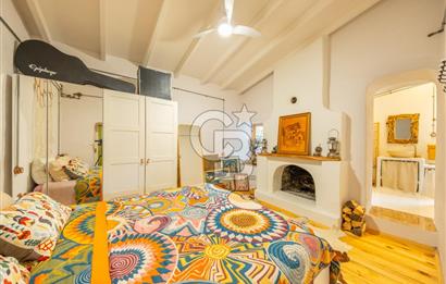 Muğla Çakmak'ta Satılık Havuzlu Şömineli Köy Evi