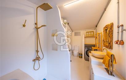 Muğla Çakmak'ta Satılık Havuzlu Şömineli Köy Evi