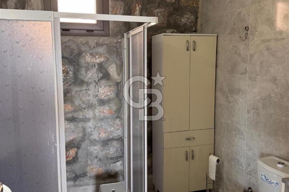 Güzelbahçe Payamlı’da Bahçe İçinde Orijinal Taş Ev