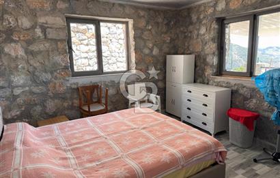 Güzelbahçe Payamlı’da Bahçe İçinde Orijinal Taş Ev