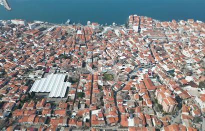 AYVALIK ATARABACILAR MEYDANINA KOMŞU 321 M² TİCARİ RUHSATLI ARSA