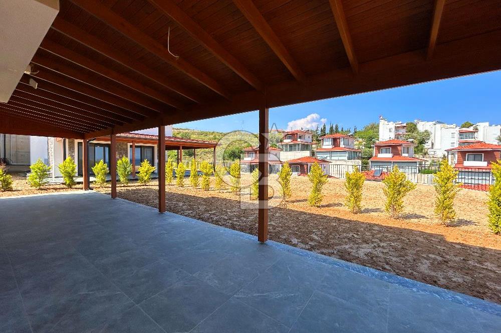 Datça Burgaz'da Panoramik Deniz Manzaralı 6+2 Müstakil Villa