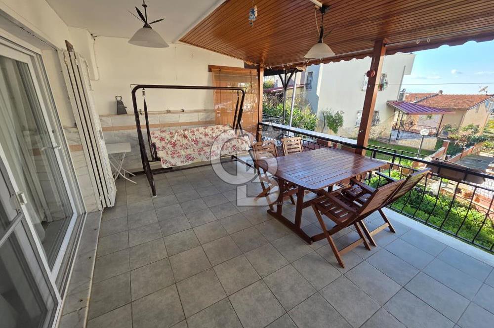 Kuşadası'nda Eşsiz Konumda Deniz Manzaralı Satılık 4+1 Villa