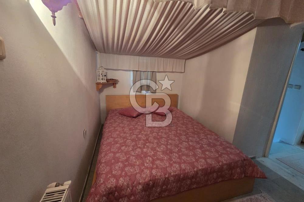 Kuşadası'nda Eşsiz Konumda Deniz Manzaralı Satılık 4+1 Villa