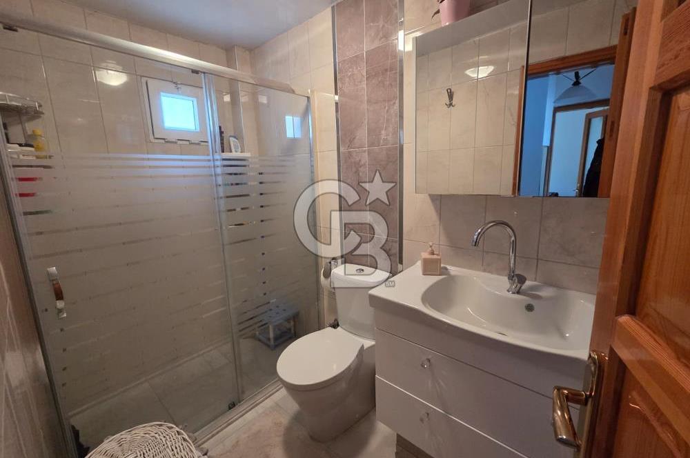 Kuşadası'nda Eşsiz Konumda Deniz Manzaralı Satılık 4+1 Villa