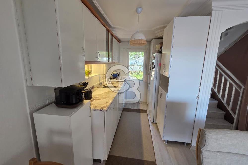 Kuşadası'nda Eşsiz Konumda Deniz Manzaralı Satılık 4+1 Villa