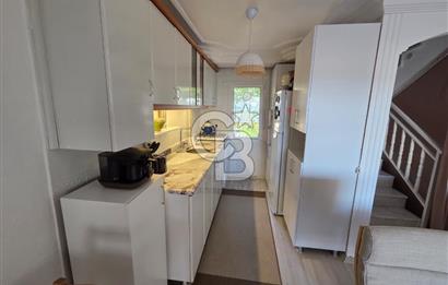 Kuşadası'nda Eşsiz Konumda Deniz Manzaralı Satılık 4+1 Villa