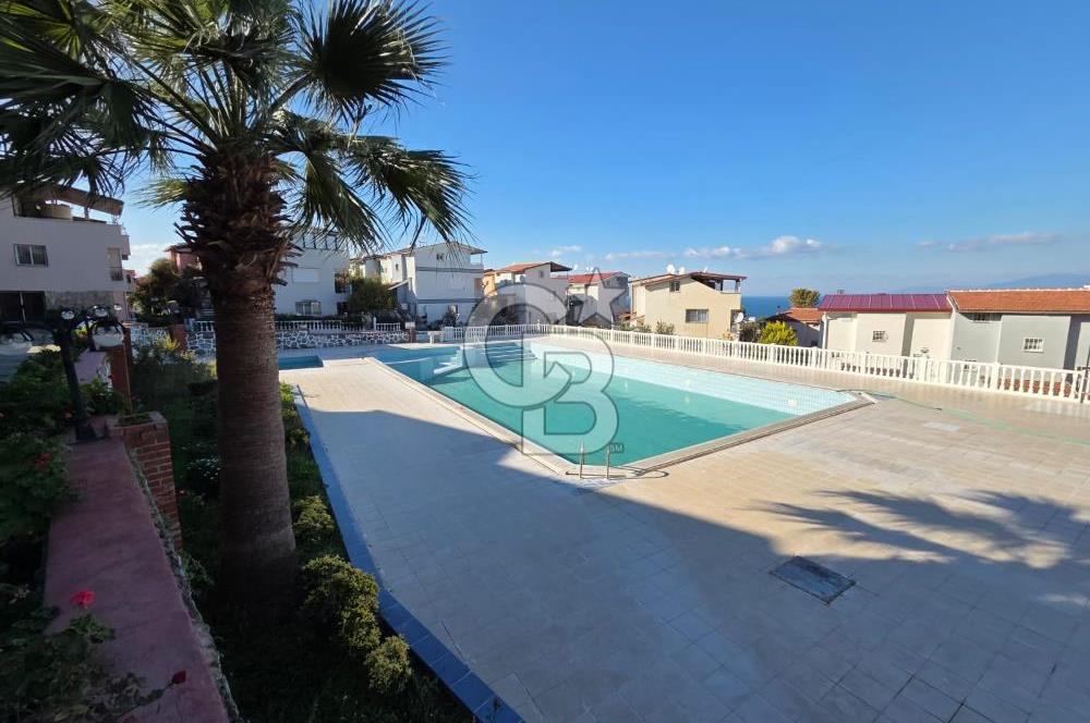 Kuşadası'nda Eşsiz Konumda Deniz Manzaralı Satılık 4+1 Villa