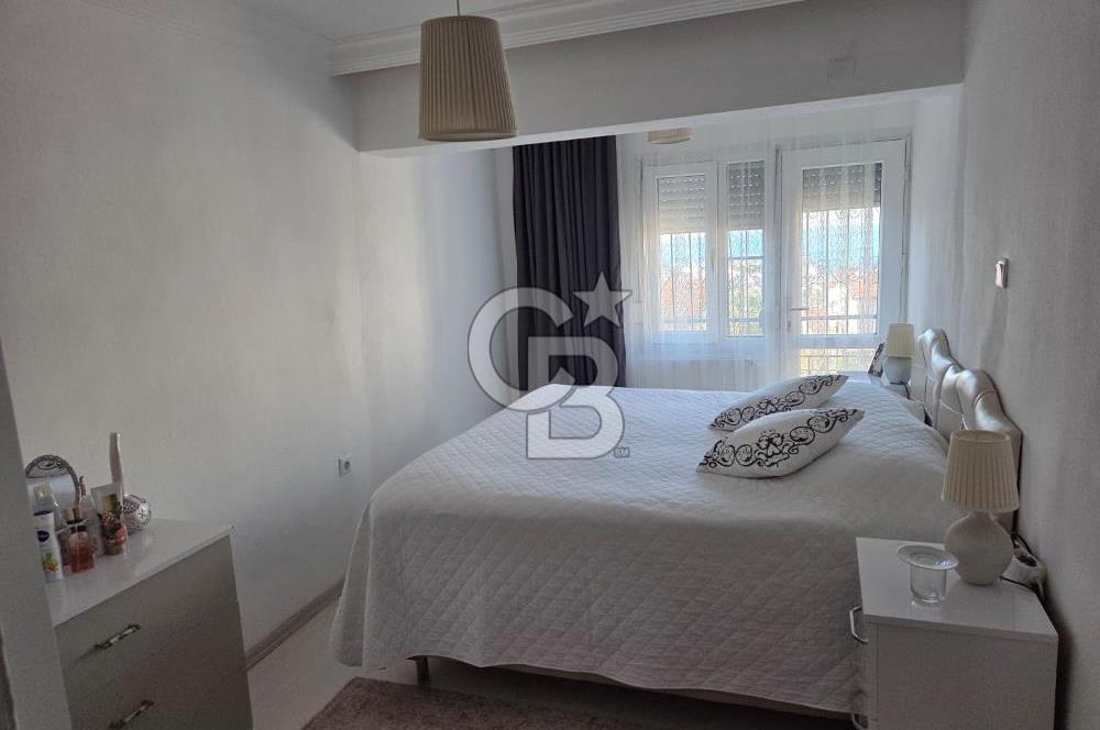 Kuşadası'nda Eşsiz Konumda Deniz Manzaralı Satılık 4+1 Villa