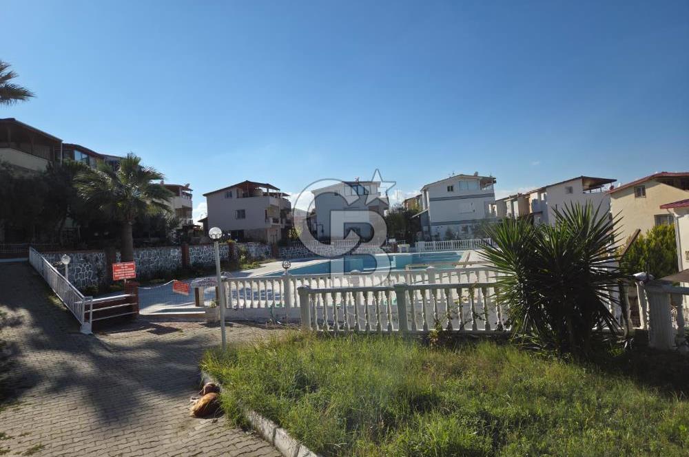 Kuşadası'nda Eşsiz Konumda Deniz Manzaralı Satılık 4+1 Villa