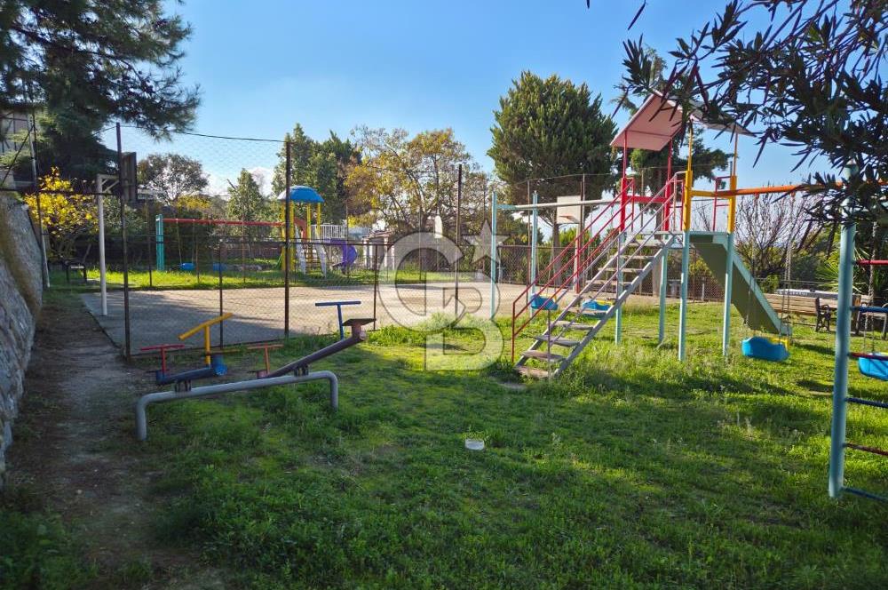 Kuşadası'nda Eşsiz Konumda Deniz Manzaralı Satılık 4+1 Villa