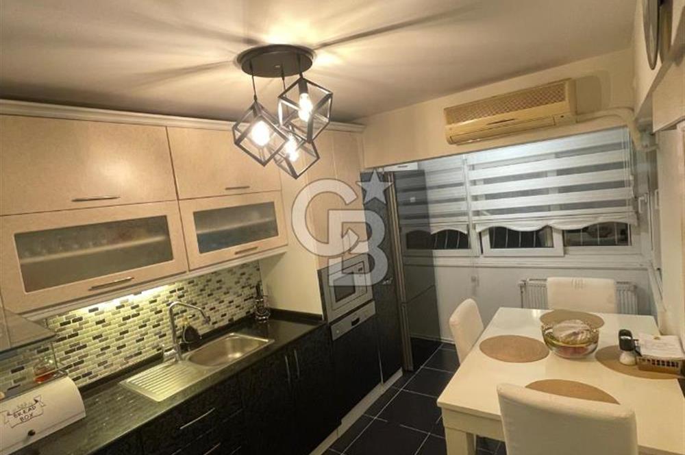 Bostanlı'da Satılık 4+1 Dubleks Daire Geniş ve Ferah!