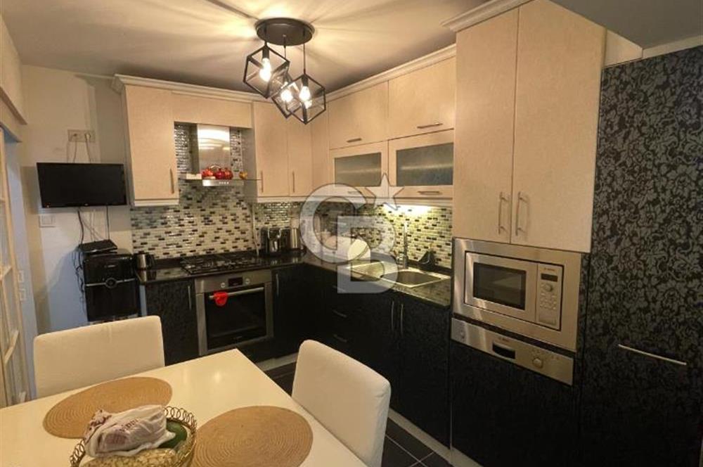 Bostanlı'da Satılık 4+1 Dubleks Daire Geniş ve Ferah!