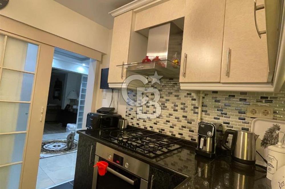 Bostanlı'da Satılık 4+1 Dubleks Daire Geniş ve Ferah!