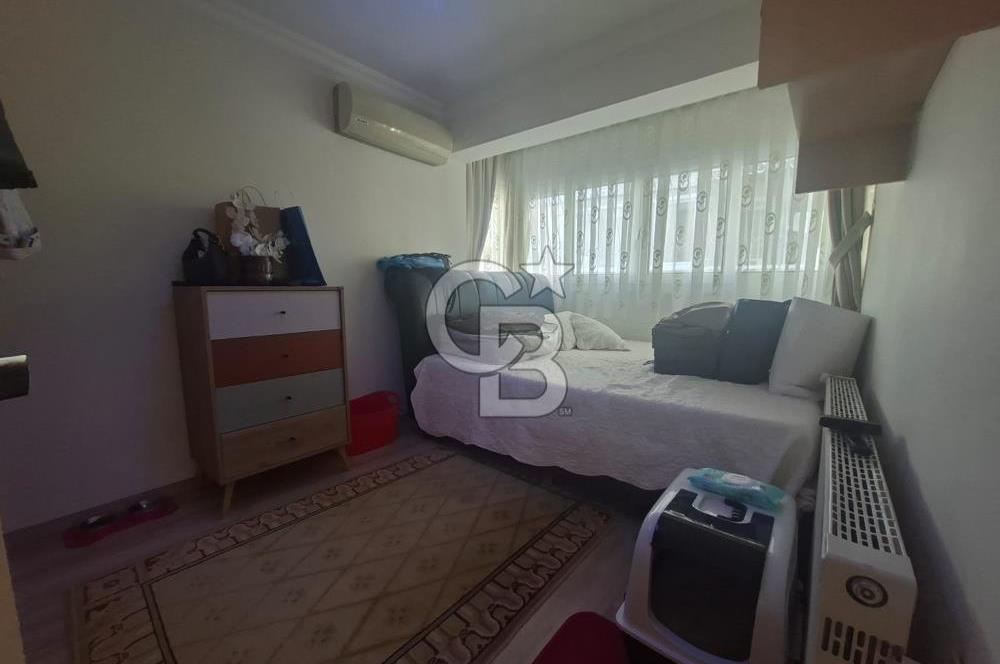 Bostanlı'da Satılık 4+1 Dubleks Daire Geniş ve Ferah!