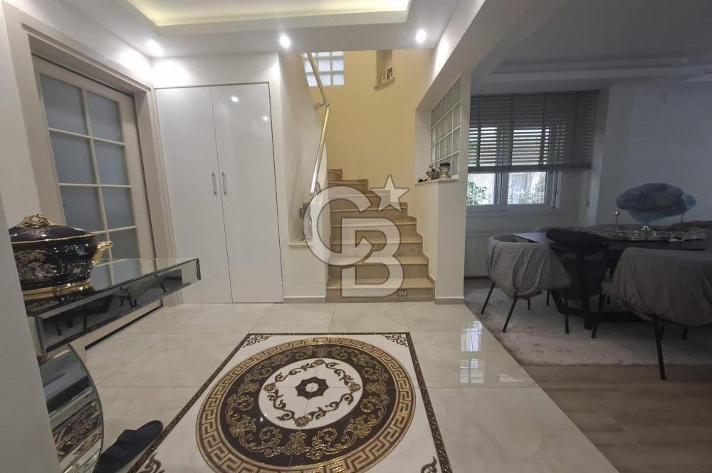 Bostanlı'da Satılık 4+1 Dubleks Daire Geniş ve Ferah!