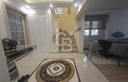 Bostanlı'da Satılık 4+1 Dubleks Daire Geniş ve Ferah!