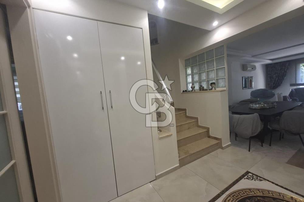 Bostanlı'da Satılık 4+1 Dubleks Daire Geniş ve Ferah!