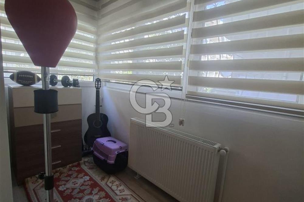 Bostanlı'da Satılık 4+1 Dubleks Daire Geniş ve Ferah!